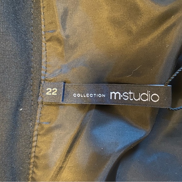 Faux Fur Open Vest with Faux Leather Detailing - Picture 6 of 7